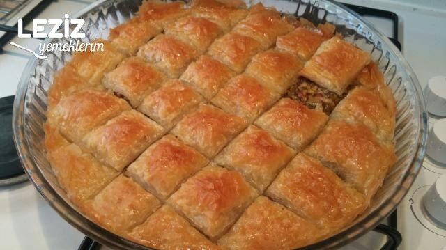 Haz R Yufka Le Kare Baklava Leziz Yemeklerim