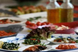 Mutfağınızda Keyifle Yapacağınız Pratik Ve Lezzetli 5 Meze Tarifi