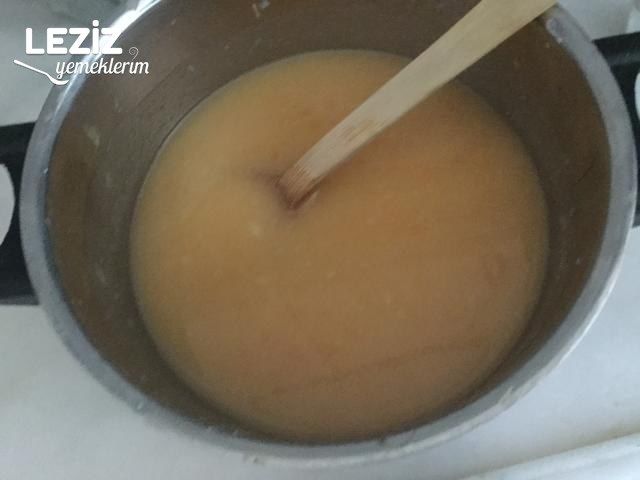 Terbiyeli Kereviz Çorbası