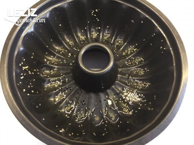 Kek Kalıbında Börek