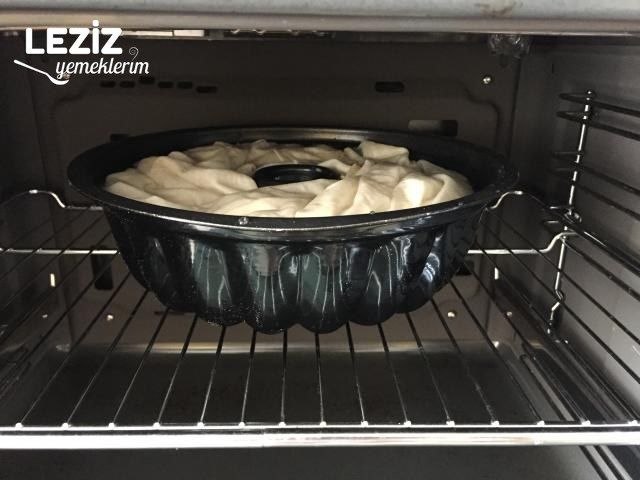 Kek Kalıbında Börek