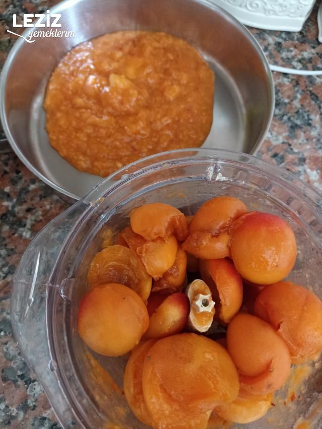 Kayısı Püreli Tart Tarifi