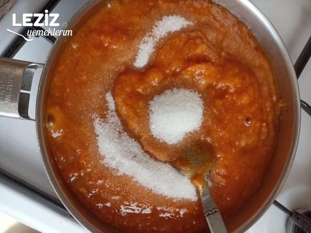 Kayısı Püreli Tart Tarifi