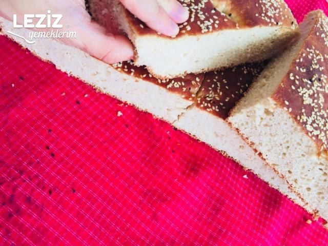 Yumuşacık Tepsi Ekmeği