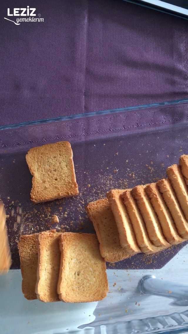Kayısı Soslu Etimek Tatlısı