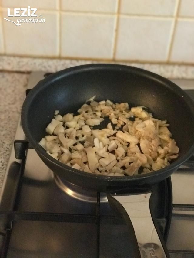 İstridye Mantarlı Parmesanlı Omlet
