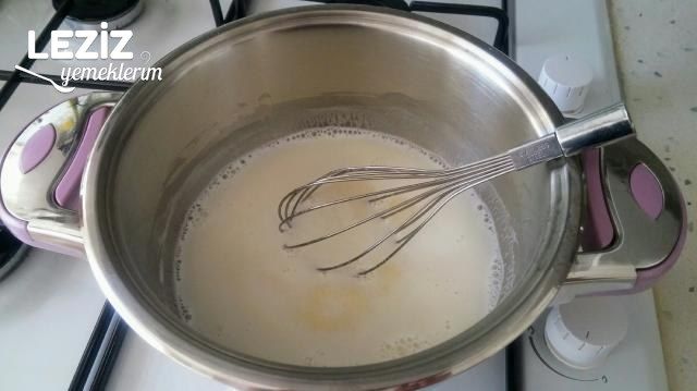 2 Renkli Sütlü Tatlı