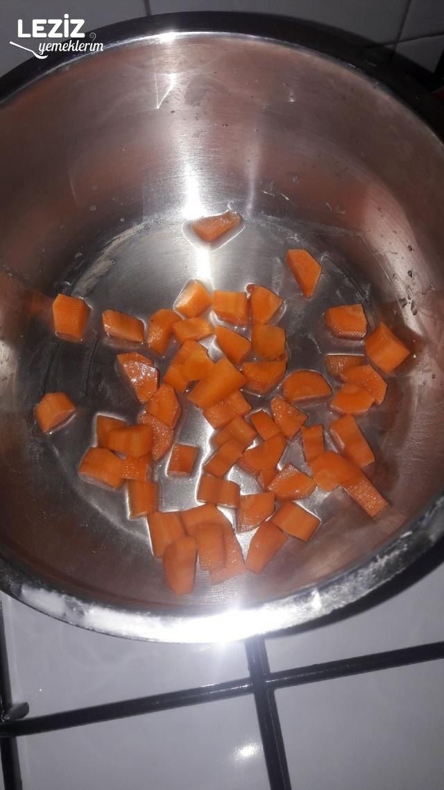 Mercimek Çorbası (Havuçlu Ve Patatesli)