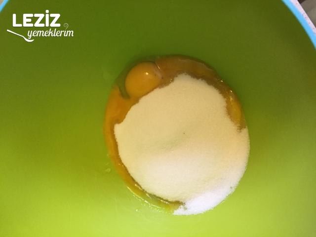 Çilekli Yaş Pasta (Doğum Günü İçin)