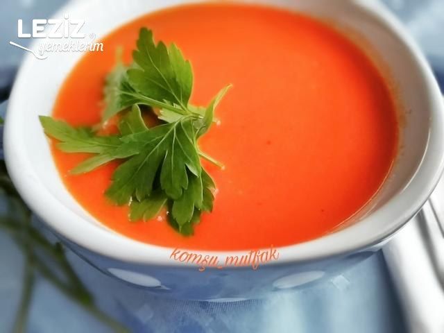 Közlenmiş Biber Çorbası