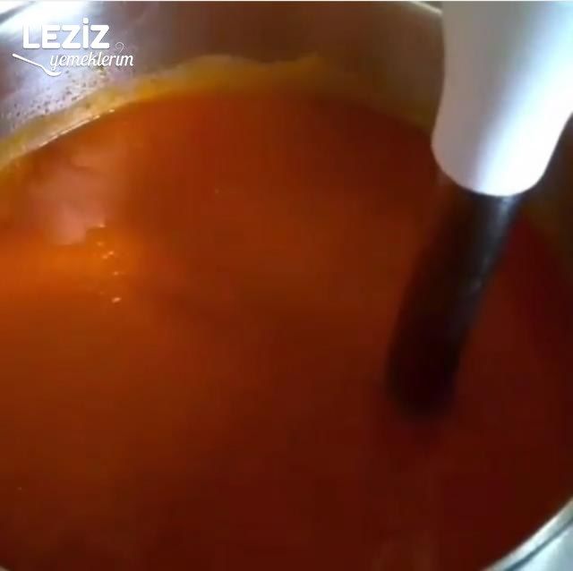 Közlenmiş Biber Çorbası