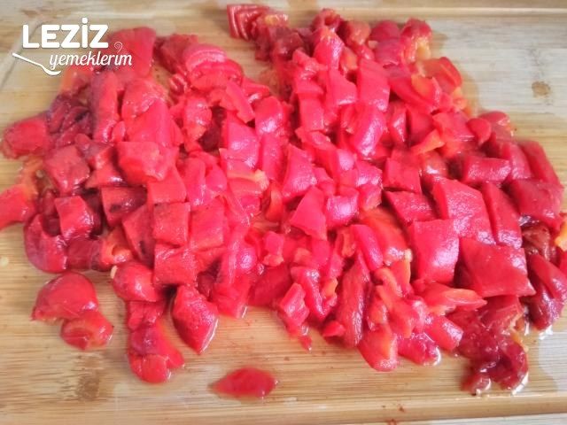 Közlenmiş Biber Çorbası