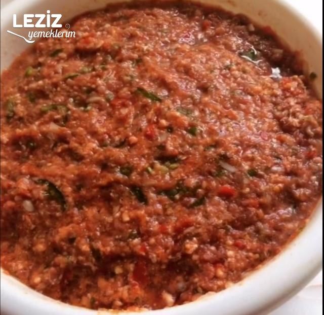 Kıymalı Pide Tarifi Nasıl Yapılır