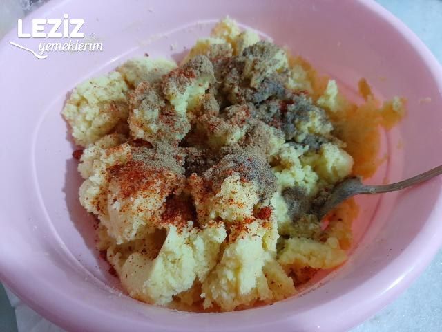 Güveçte Kahvaltılık