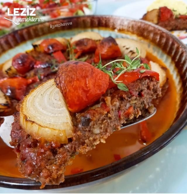 Nefis Kolay Tepsi Kebabı