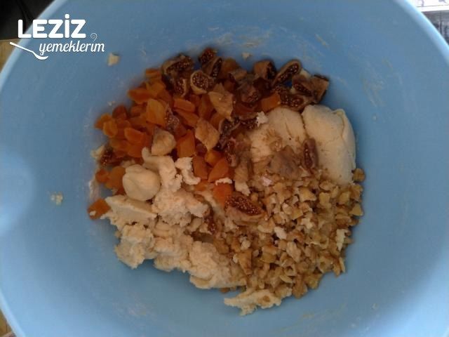 Kayısılı İncirli Cevizli Kurabiye