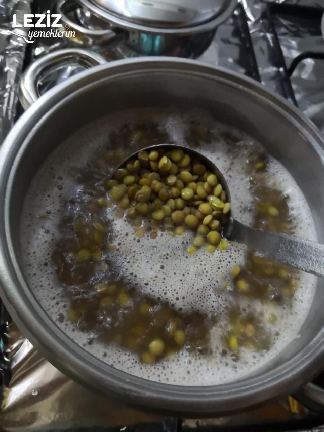 Şehriyeli Yeşil Mercimek Çorbası (Anadolu Dan Nefis Bir Lezzet)