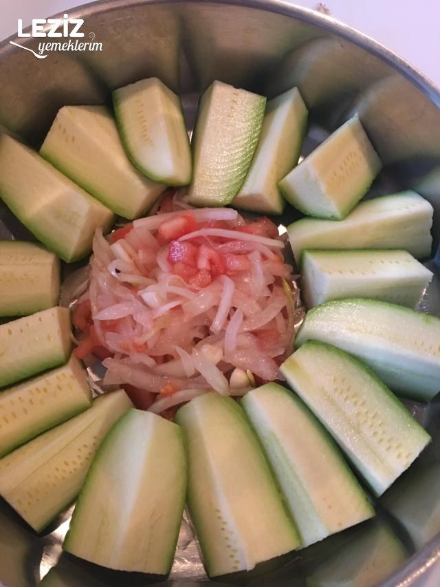 Zeytinyağlı Kabak Dizme