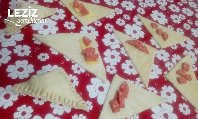 Sucuklu Milföy Börek