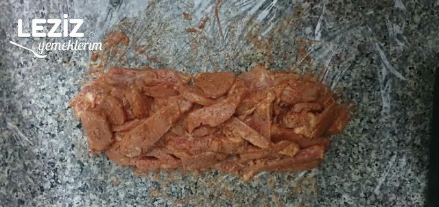 Lavaşda Tavuk Tantuni