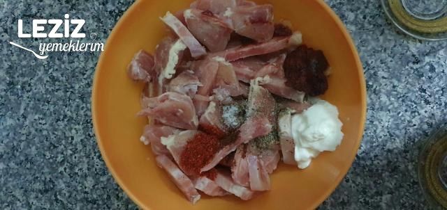 Lavaşda Tavuk Tantuni