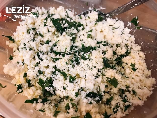 Çıtır Çıtır El Açması Peynirli Börek (Favoriniz Olacak)