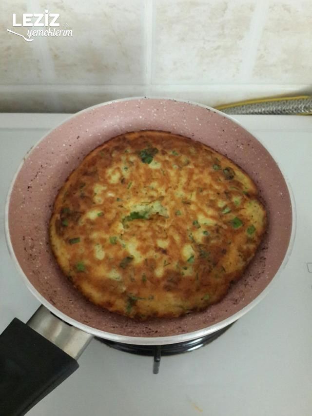 Börek Tadında Omlet (Harika Lezzet)