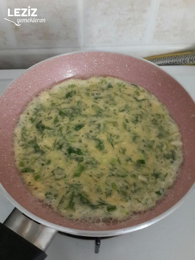 Börek Tadında Omlet (Harika Lezzet)