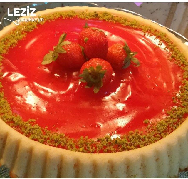 Orman Meyveli Tart Kek