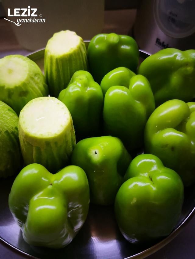 Kıymalı Kabak Biber Dolması