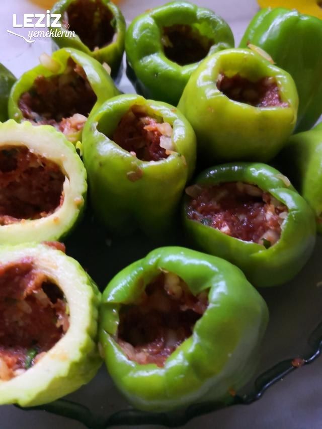 Kıymalı Kabak Biber Dolması