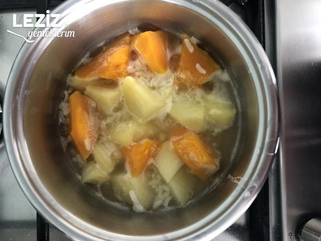 Bebekler İçin Patatesli Balkabağı Püresi (6+)