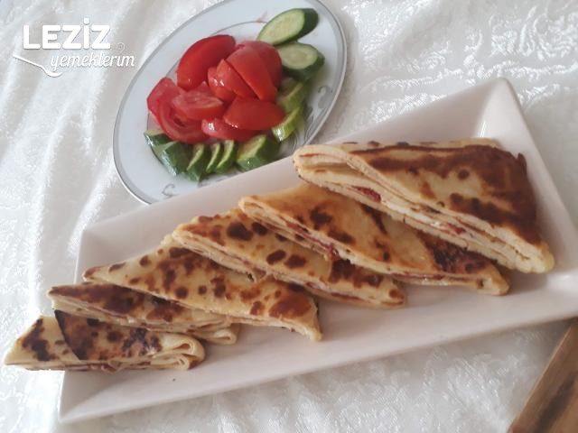 Sucuklu Kaşarlı Krep Bohçası