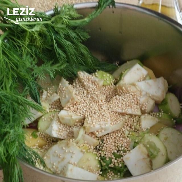 Kinoalı Sebze Çorbası