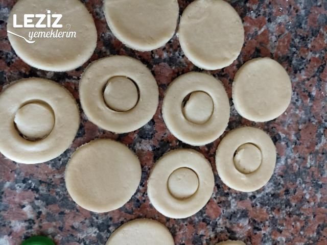 Marmelatlı Linzer Kurabiye Tarifi