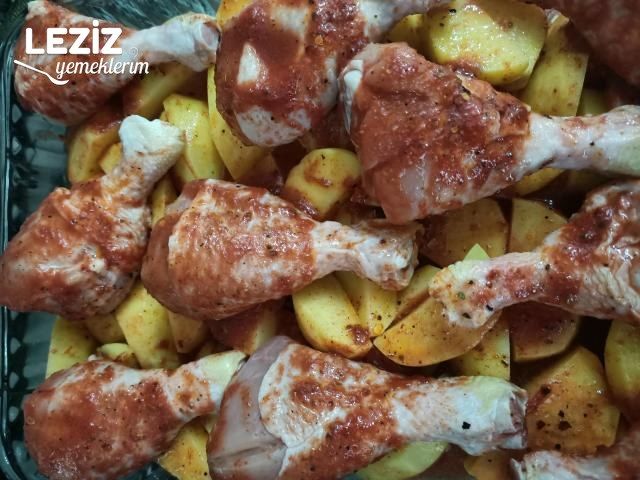 Fırında Nefis Patatesli Tavuk Tarifi