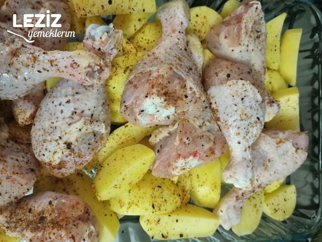 Fırında Nefis Patatesli Tavuk Tarifi