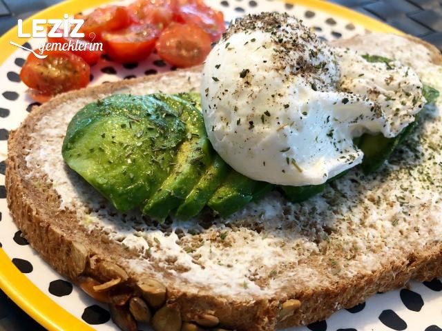 Poşe Yumurtalı Avokado