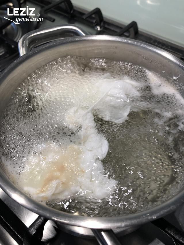 Poşe Yumurtalı Avokado