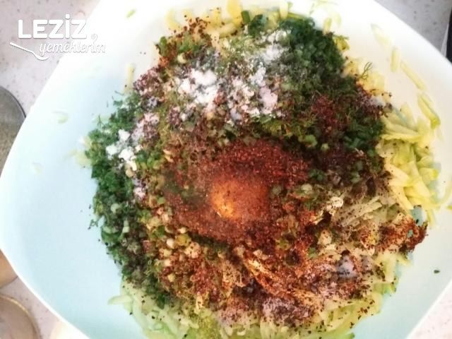 Kabaklı Ve Patatesli Mücver