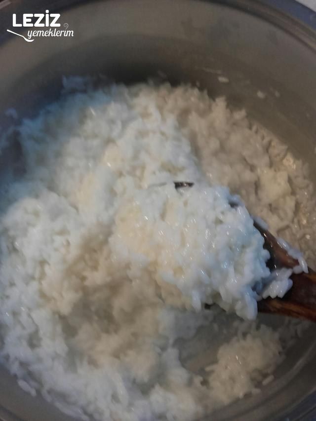 Fırın Sütlaç Tarifi (Aşama Fotoğraflı)