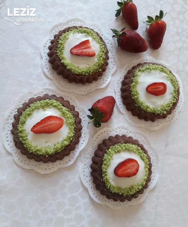 Meyveli Mini Tart Kekler