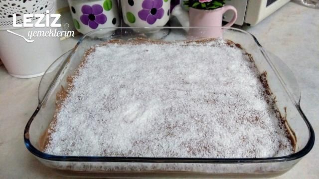 Kremşantili İrmik Tatlısı