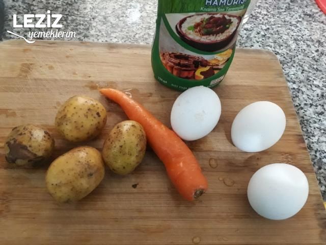 Patatesli Havuçlu Omlet (Çocuklara Özel Kahvaltılık)