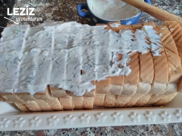 Tavuklu Sandviç Salata