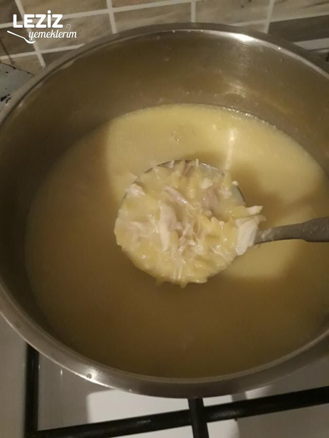 Terbiyeli Arpa Şehriye Çorbası