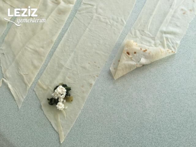 Ispanaklı Peynirli Ve De Sodalı Muska Börek