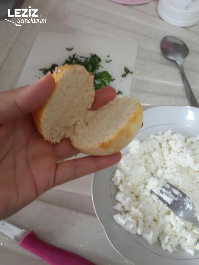 Saçaklı Minnak Poğaçalar
