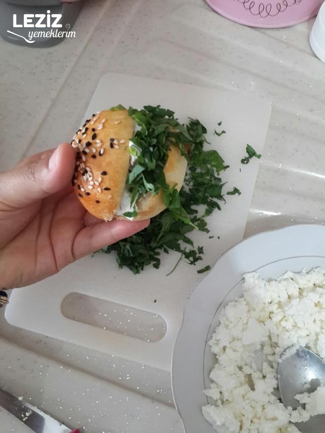 Saçaklı Minnak Poğaçalar