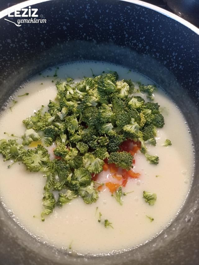 Kremasız Kremalı Tadında Çorba